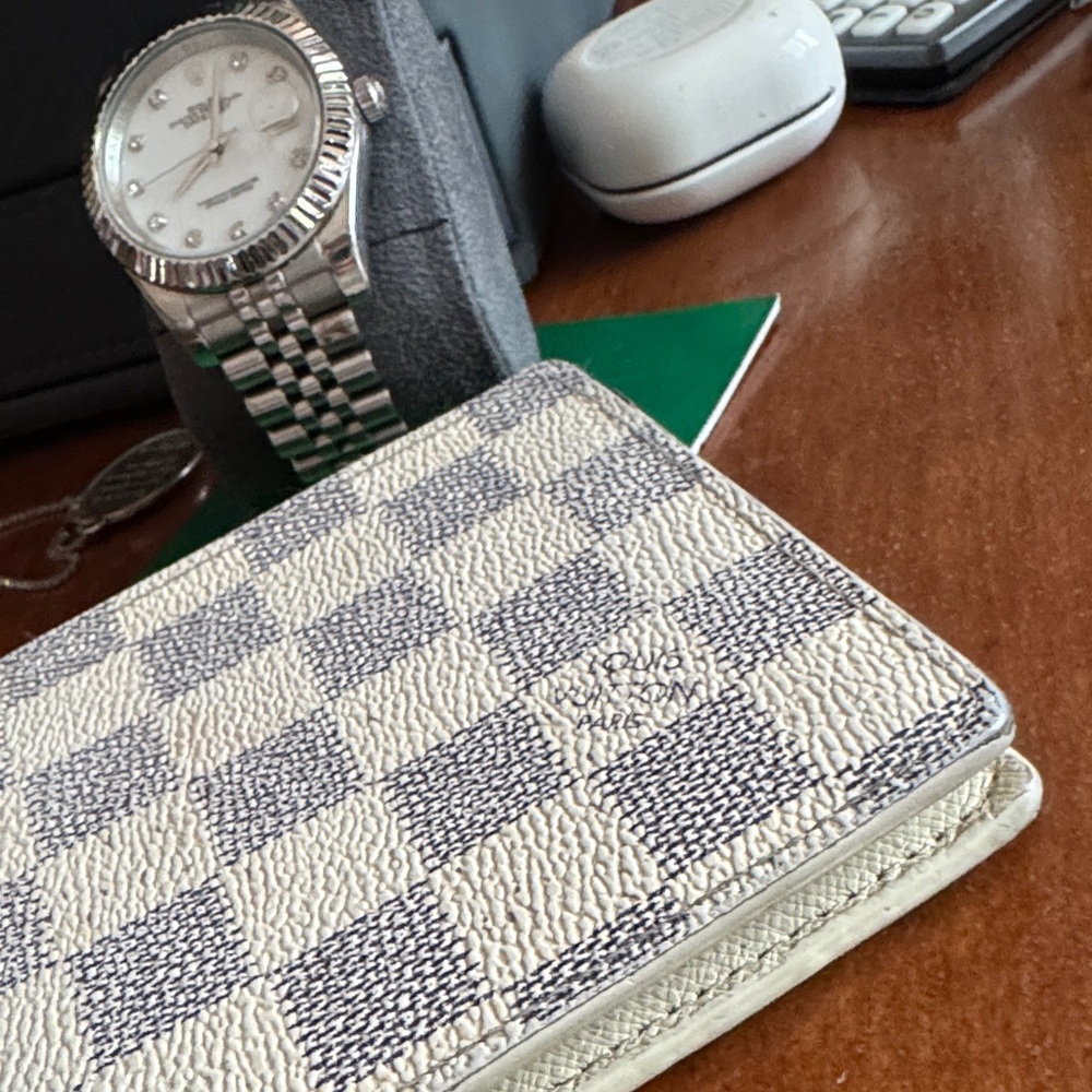 Checkered Wallet - Picture 2 of 10